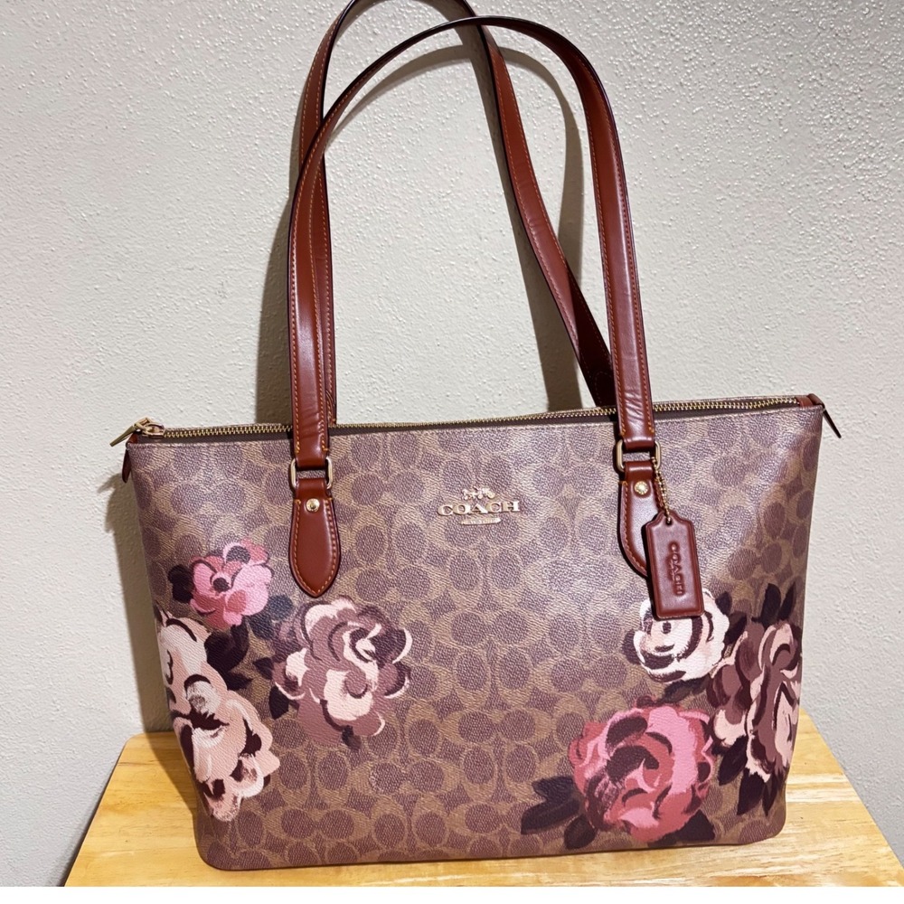 Coach Gallery Tote In Signature Canvas With Rose Print Floral Bag CZ180 NWOT
